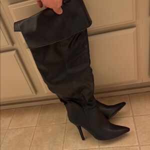 Black Knee-High Stiletto Boots